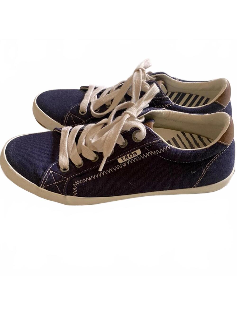 Taos navy wash canvas Women’s‎  size 8 Sneaker comfortable